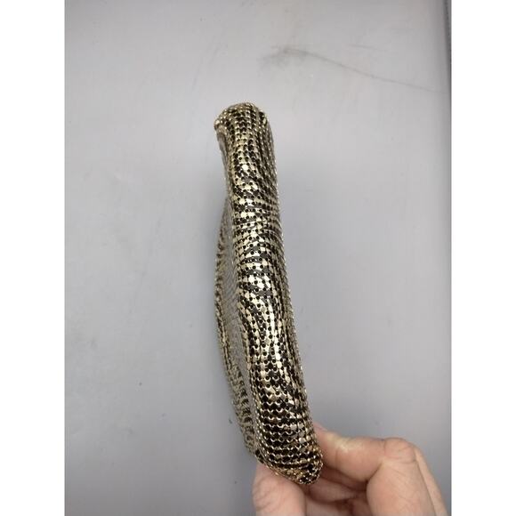 Vintage Whiting & Davis Clutch Purse Black Gold Mesh Retro Evening - Picture 3 of 6